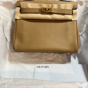 Hermes Kelly 28 TOGO biscuit GHW